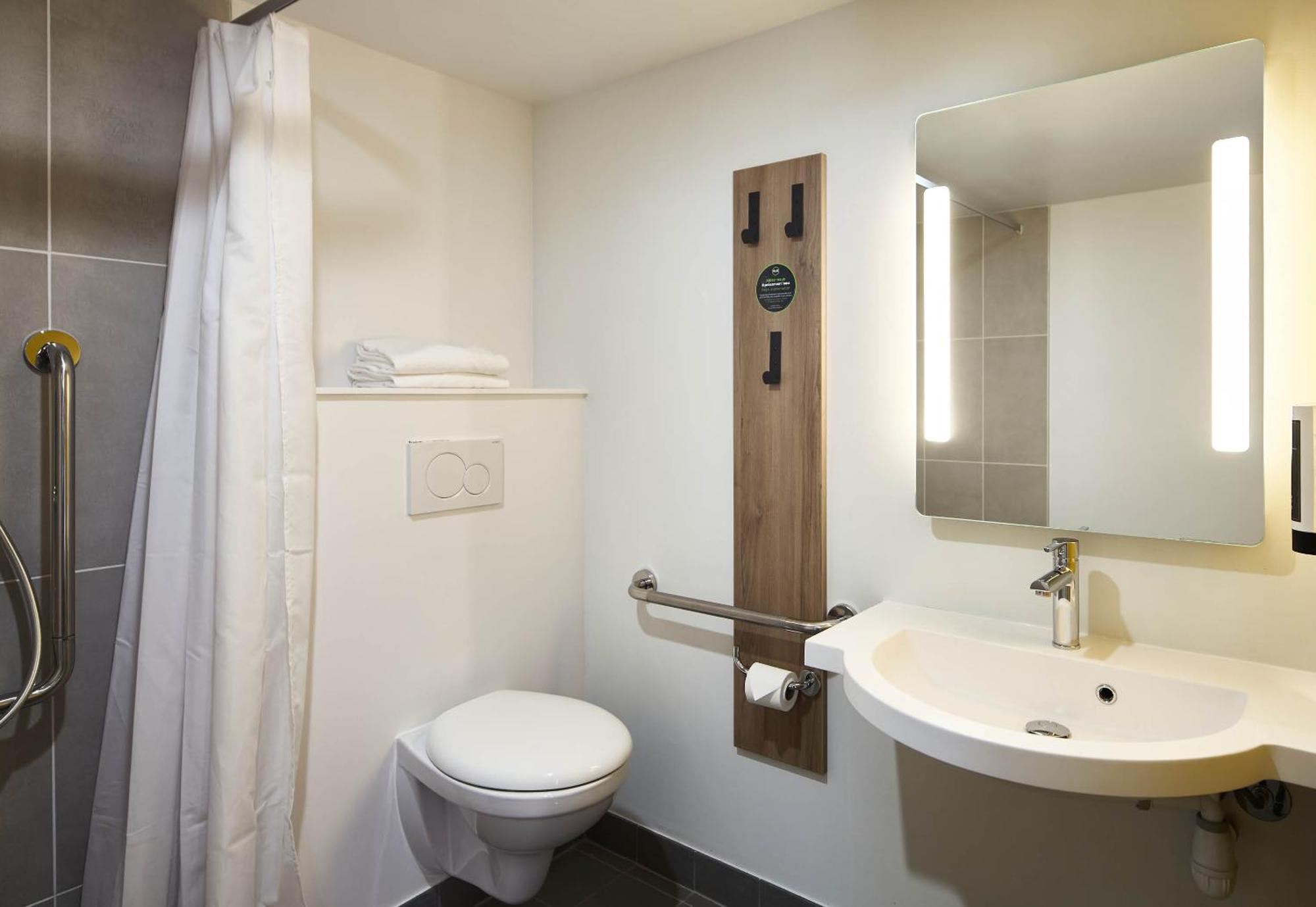 D'arcy Saint Quentin En Yvelines Hotel